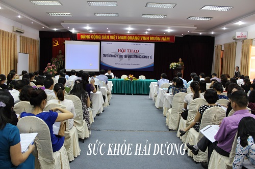 Tiếp tục nâng cao kỹ năng giao tiếp ứng xử trong ngành y tế