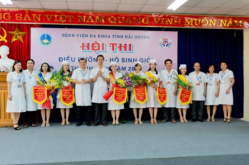 Bệnh viện Đa khoa tỉnh Hải Dương tổ chức Hội thi Điều dưỡng – Hộ sinh giỏi thanh lịch năm 2017